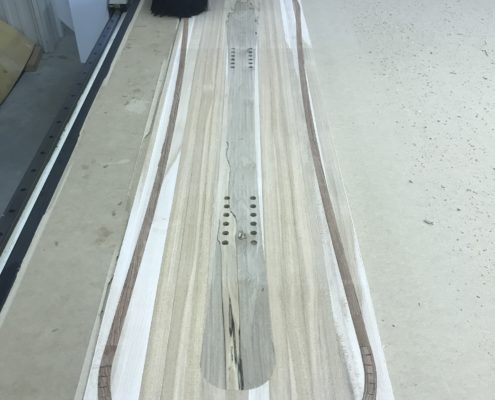 Shaping Franco snowboard