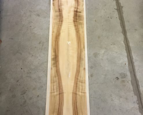Shaping Franco snowboard